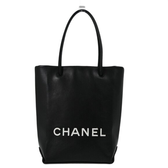 Chanel Black Calfskin Essential Tote Bag 114629 - Picture 1 of 11